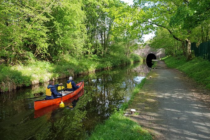 Canoe Trip Over the Pontcysyllte Aqueduct - Group size, pacing, and why the vibe stays friendly