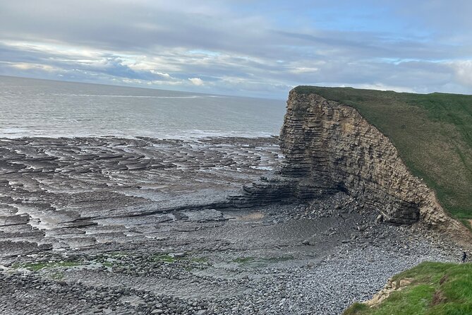 Cardiff: South Wales Cliffs, Beaches & Castles Day Tour - Barry Island: Coffee, Promenade Benches, and Sea Views