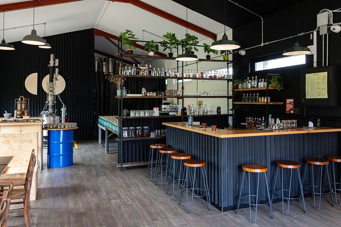 Distillery Tour - Foraged botanicals: why the ingredient story makes the gin taste better