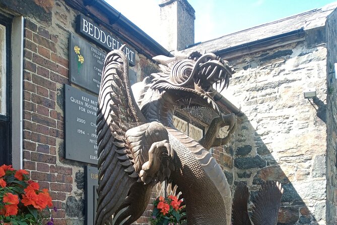 Full-day Best of Snowdonia Day Tour - The morning plan: Beddgelert and the legend of Gelert