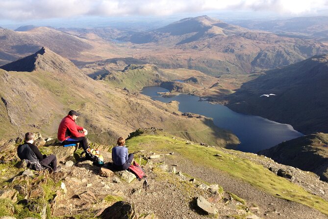 Hike to the summit of Snowdon! - Meeting at Llanberis, Then Getting Gear-Ready Fast