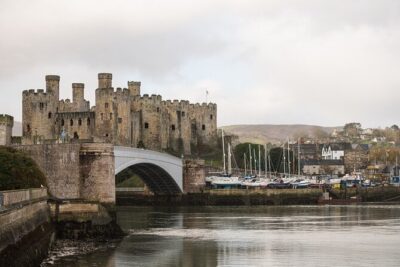 Llanberis, Conwy and Caernarfon Castle: A Self-Guided Driving Tour of Snowdonia