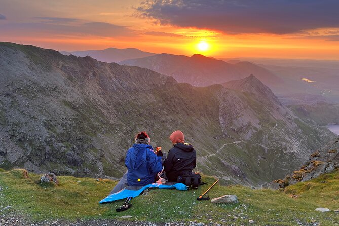 Snowdon Sunrise Hike - The Trail in Low Light: Pace, Safety, and Welsh on the Move