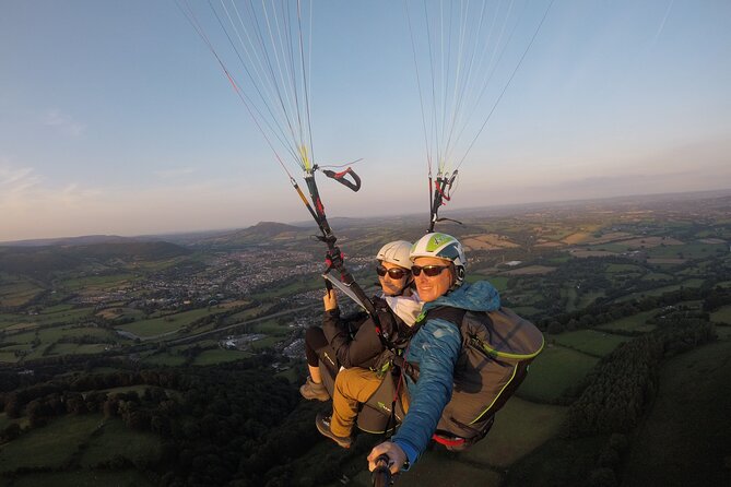 Tandem Paragliding Experience in the Brecon Beacons - Your first briefing: learning the sport before the harness